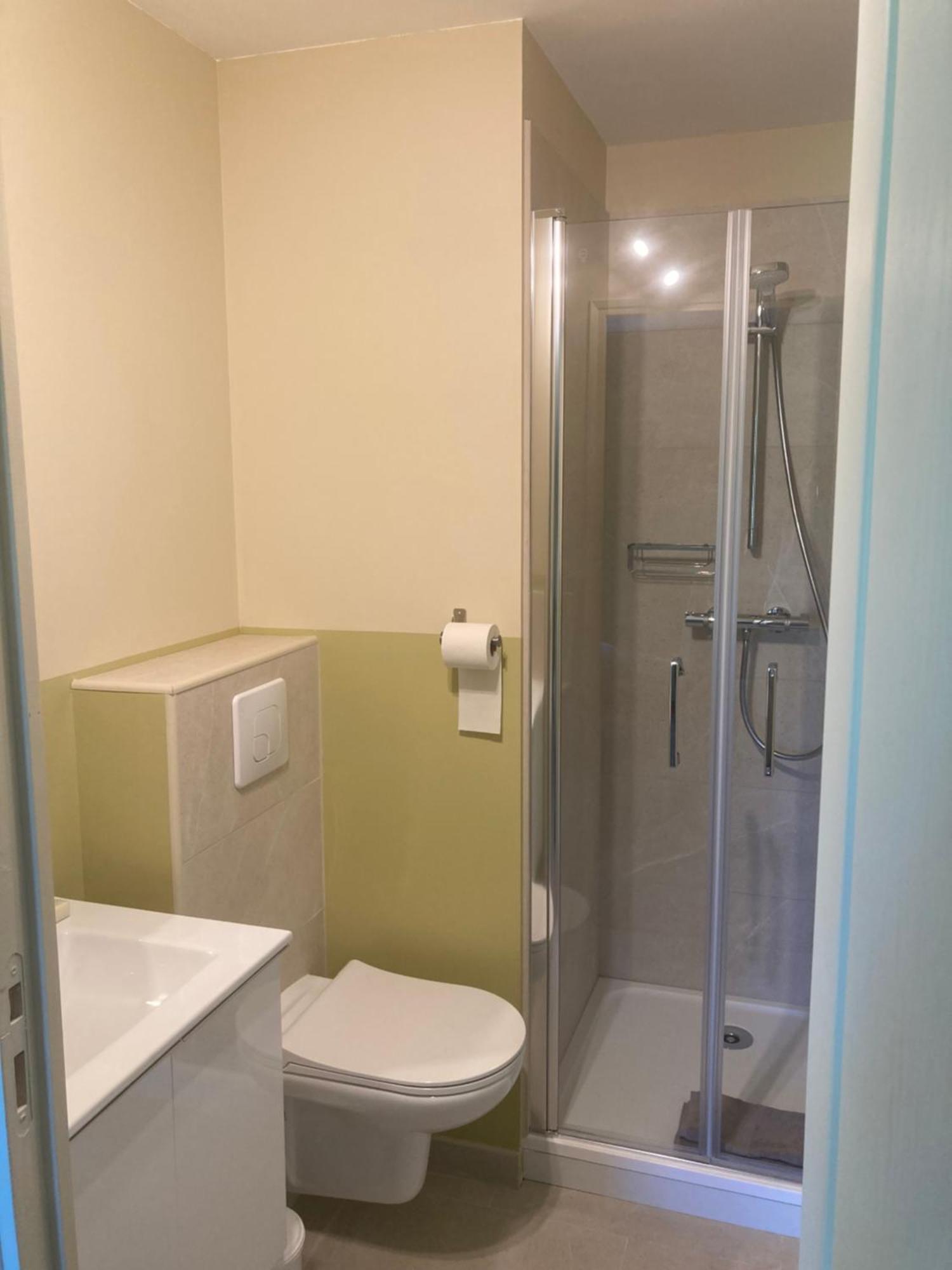 Chez Anne - Chambre Avec Salle De Bain Privative Menetou-Couture Εξωτερικό φωτογραφία
